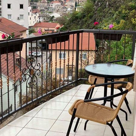 Appartement Apartman Grande Ajna à Mostar Extérieur photo