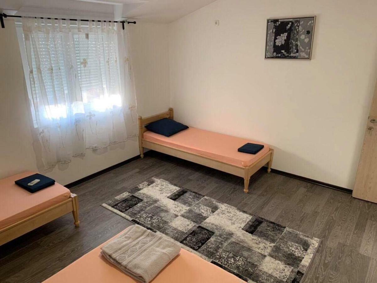 Appartement Apartman Grande Ajna à Mostar Extérieur photo