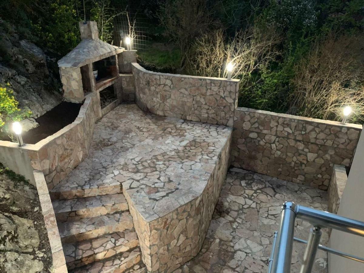 Appartement Apartman Grande Ajna à Mostar Extérieur photo