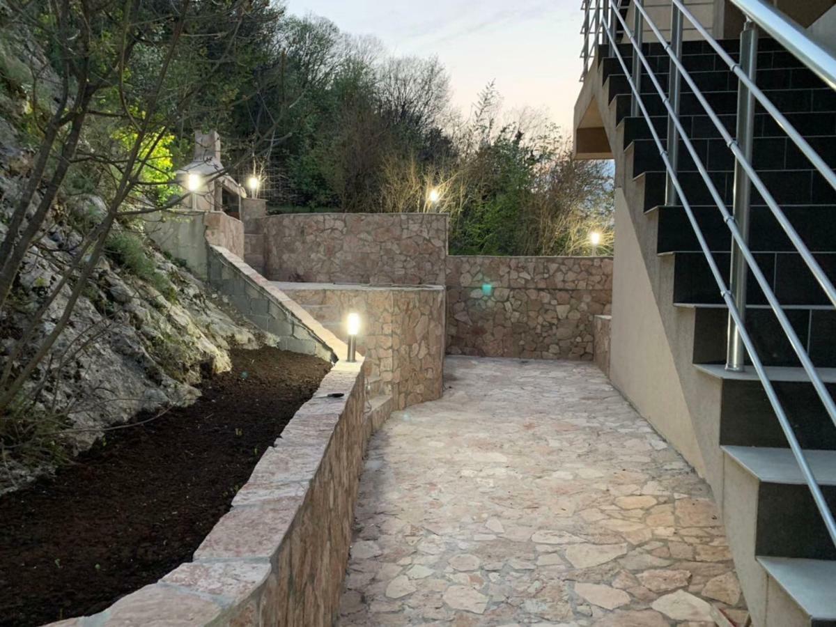 Appartement Apartman Grande Ajna à Mostar Extérieur photo